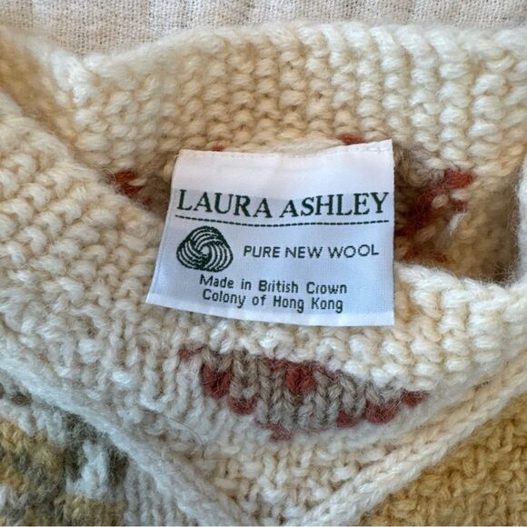 Laura Ashley 90’s Patchwork Chunky Sweater Small 100% Wool Cottage Core Whimsy - Picture 2 of 9